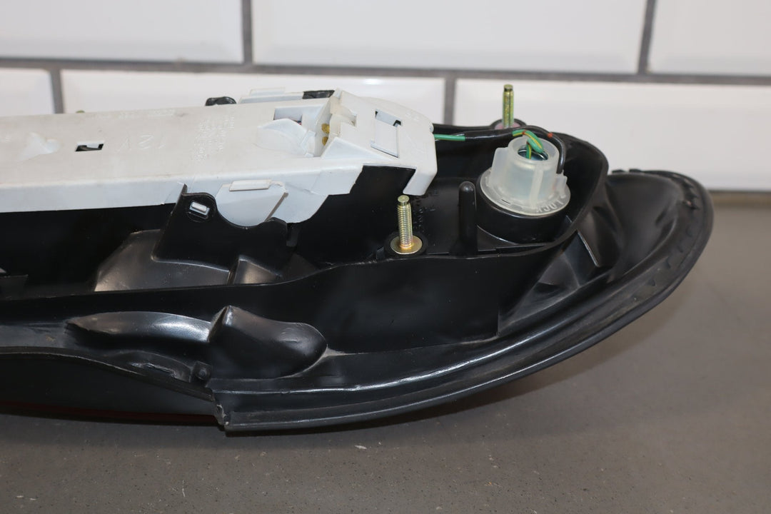 1990 - 1997 Mazda MX - 5 Miata Right Tail Light NA0151170B OEM