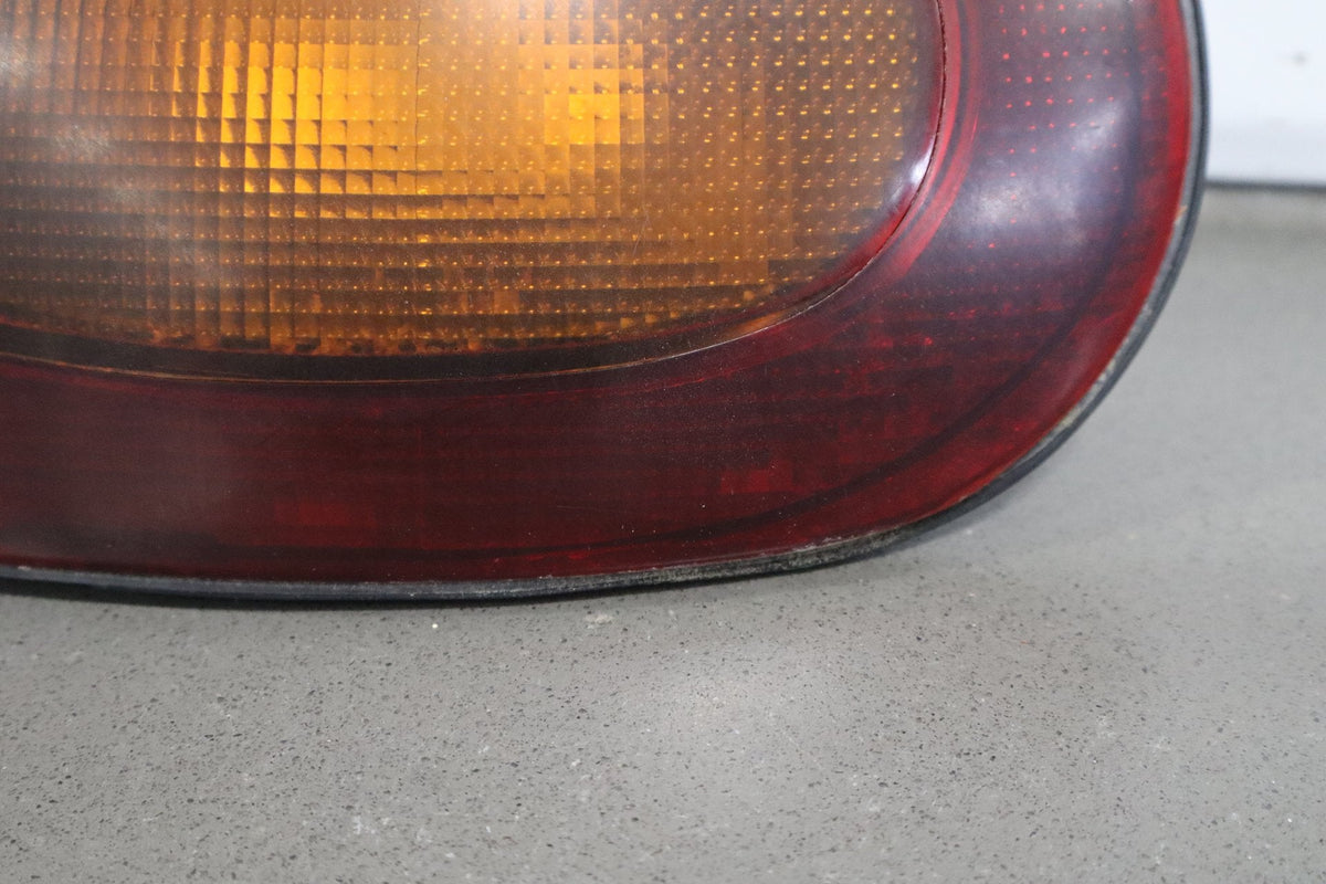 1990-1997 Mazda MX-5 Miata Right Tail Light NA0151170B OEM