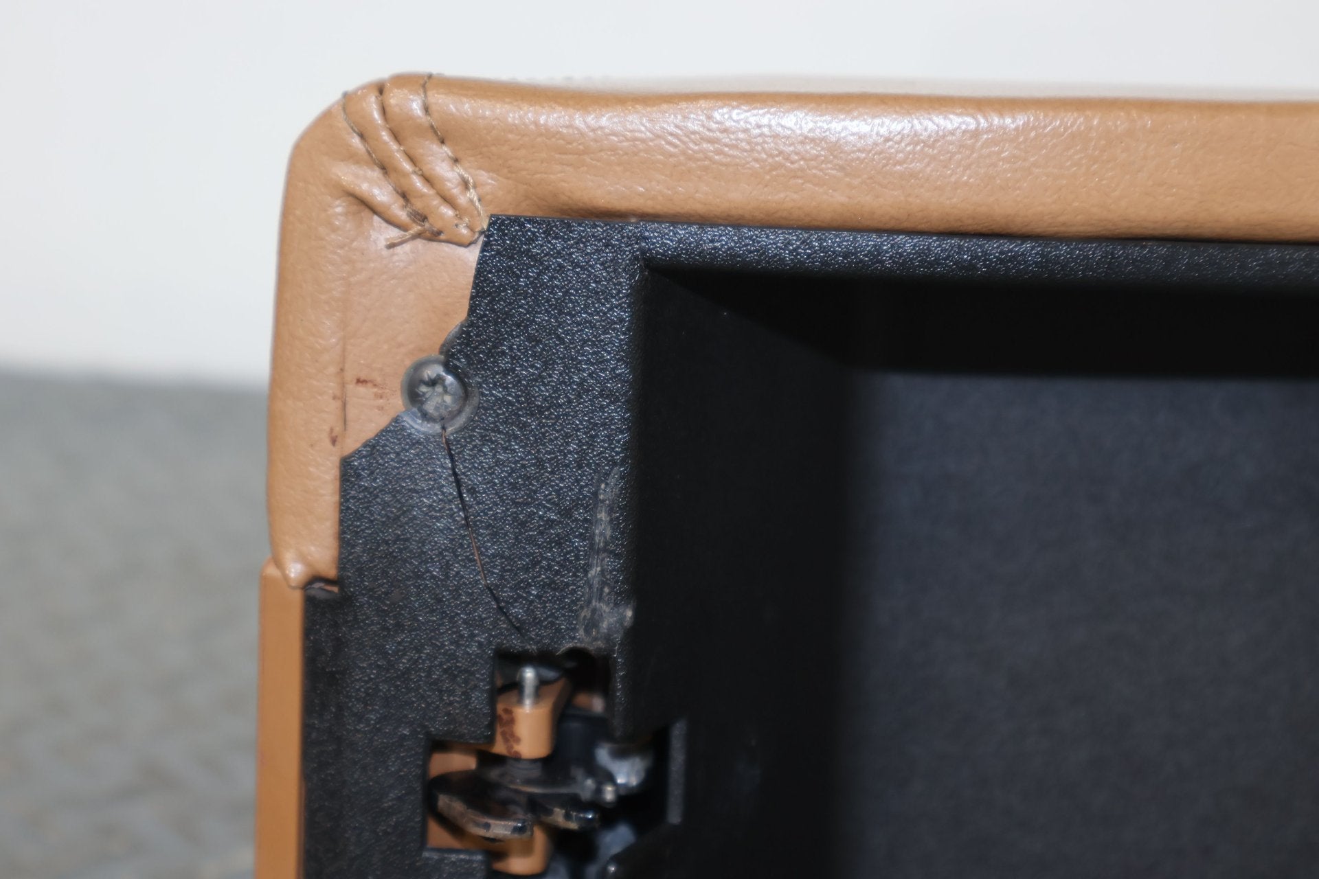 1990 Buick Reatta- Console Lid