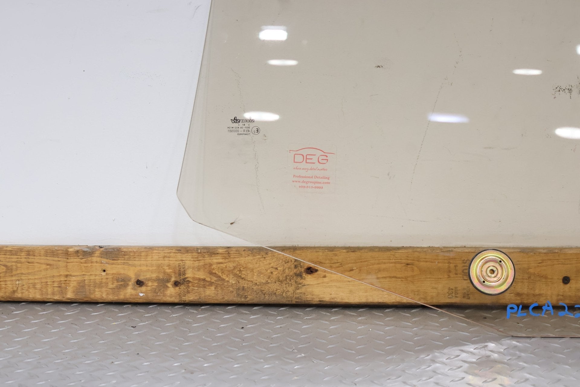 1990 Cadillac Allante- FRONT DOOR GLASS/WINDOW