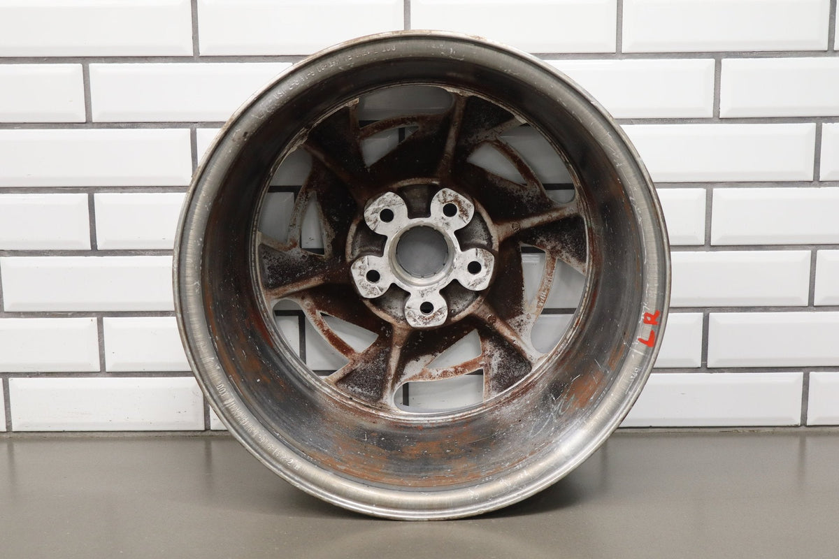1990 Chevrolet Corvette C4 Left 17x9.5 OEM Wheel
