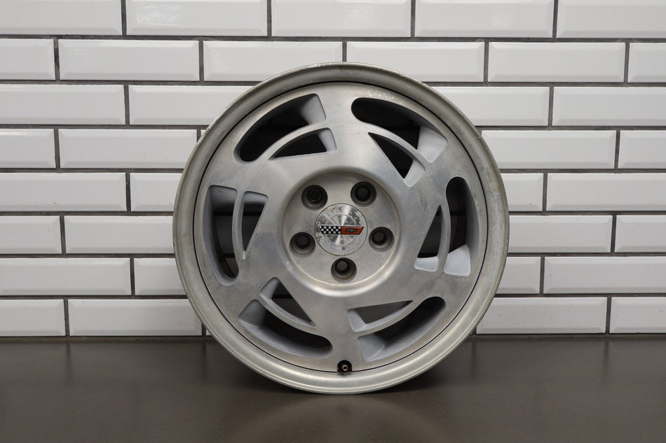1990 Chevrolet Corvette C4 Left 17x9.5 OEM Wheel