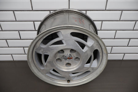 1990 Chevrolet Corvette C4 Left 17x9.5 OEM Wheel