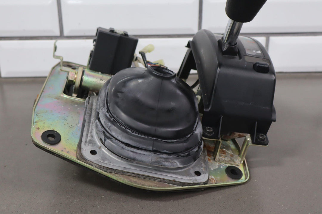 1991 - 1992 Toyota Land Cruiser Auto Transmission Floor Shifter W/Knob