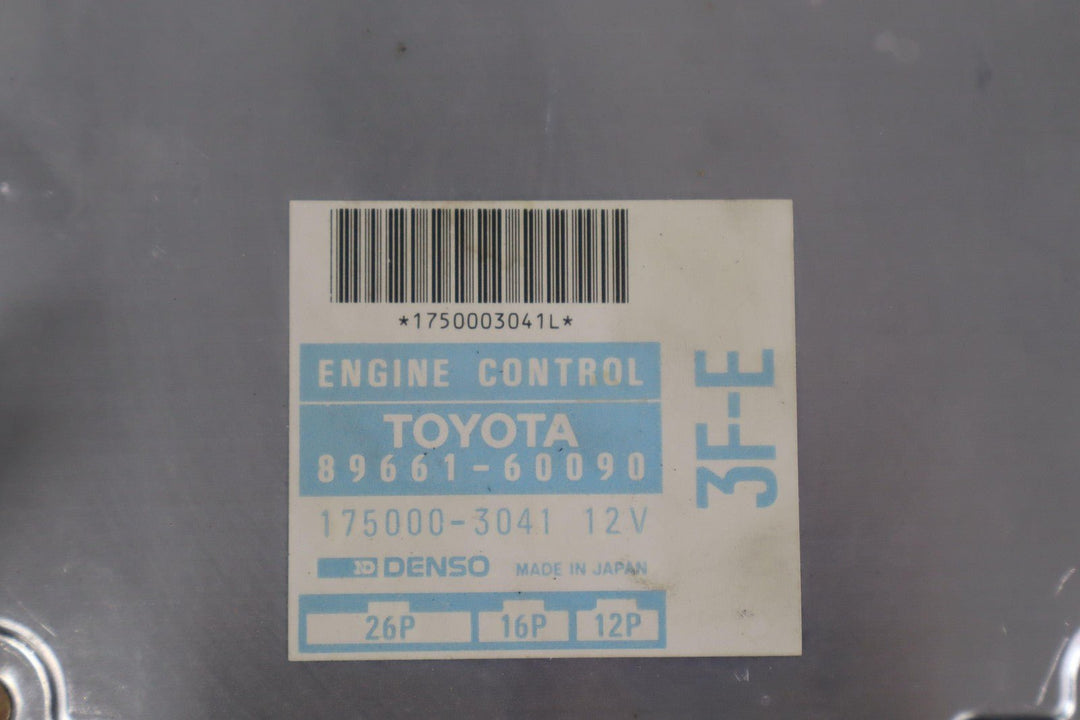 1991 - 1992 Toyota Land Cruiser Engine Control Module ECU ECM