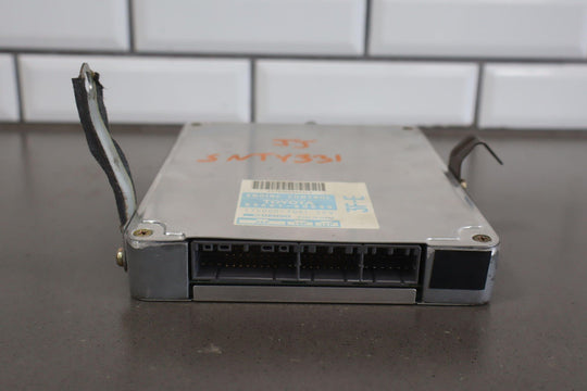1991 - 1992 Toyota Land Cruiser Engine Control Module ECU ECM