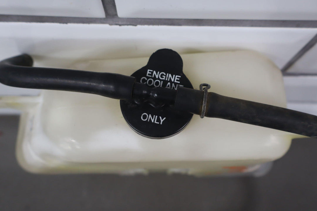 1991 - 1992 Toyota Land Cruiser FJ80 4.0L Engine Coolant Recovery Bottle W/ Cap