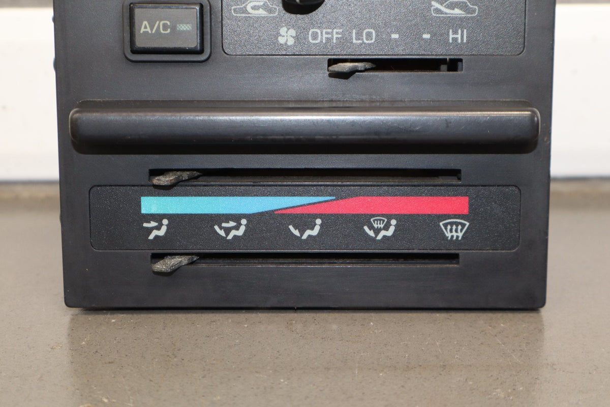 1991-1992 Toyota Land Cruiser FJ80 Climate Control Manual AC