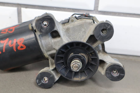 1991-1992 Toyota Land Cruiser FJ80 Front Wiper Motor
