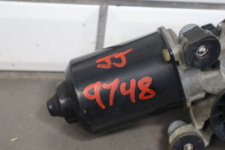 1991-1992 Toyota Land Cruiser FJ80 Front Wiper Motor