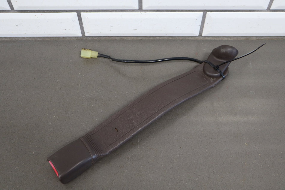 1991-1992 Toyota Land Cruiser FJ80 LH Front Seat Belt Buckle