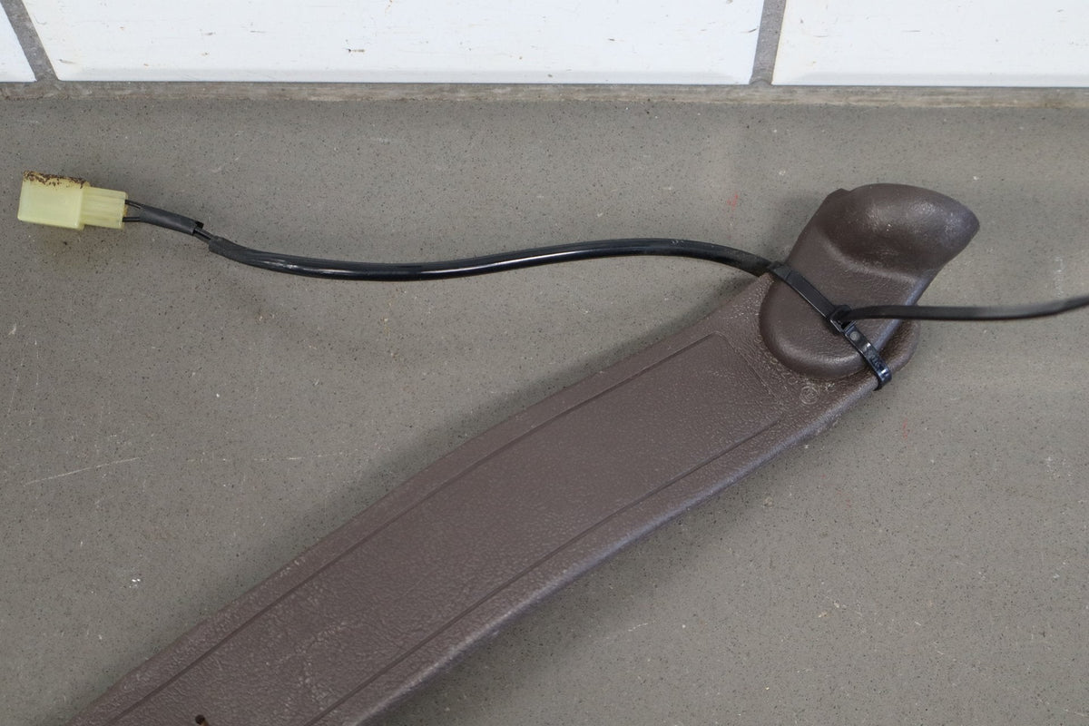 1991-1992 Toyota Land Cruiser FJ80 LH Front Seat Belt Buckle