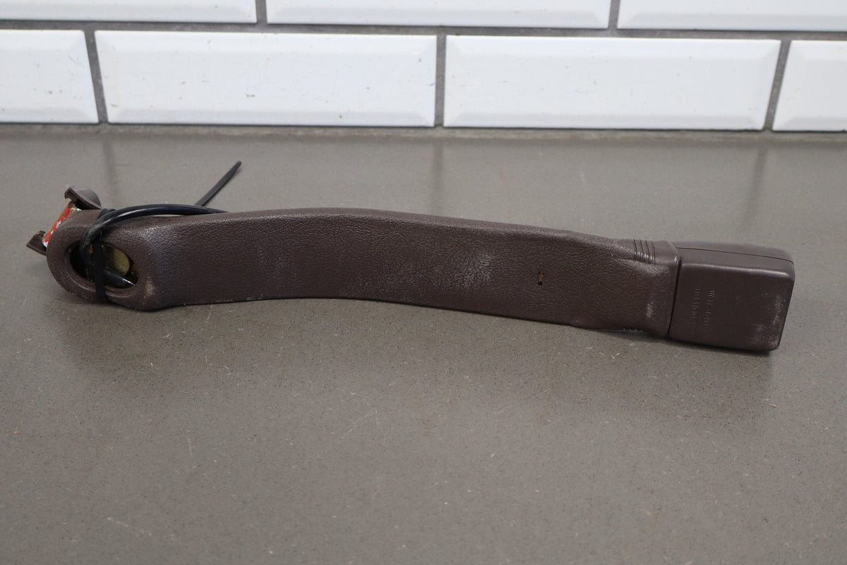 1991-1992 Toyota Land Cruiser FJ80 LH Front Seat Belt Buckle