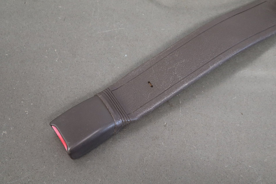 1991-1992 Toyota Land Cruiser FJ80 LH Front Seat Belt Buckle