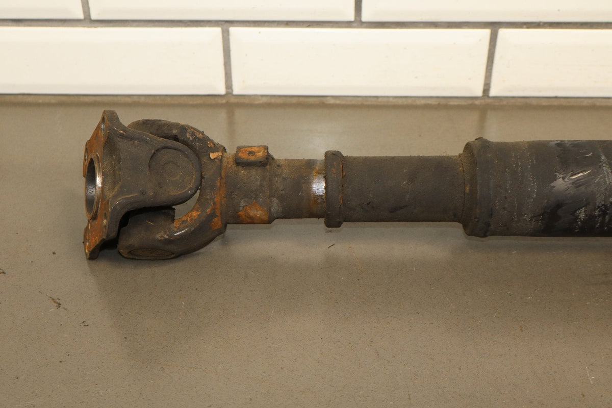 1991-1992 Toyota Land Cruiser FJ80 Rear Drive Shaft 37110-60460 OEM