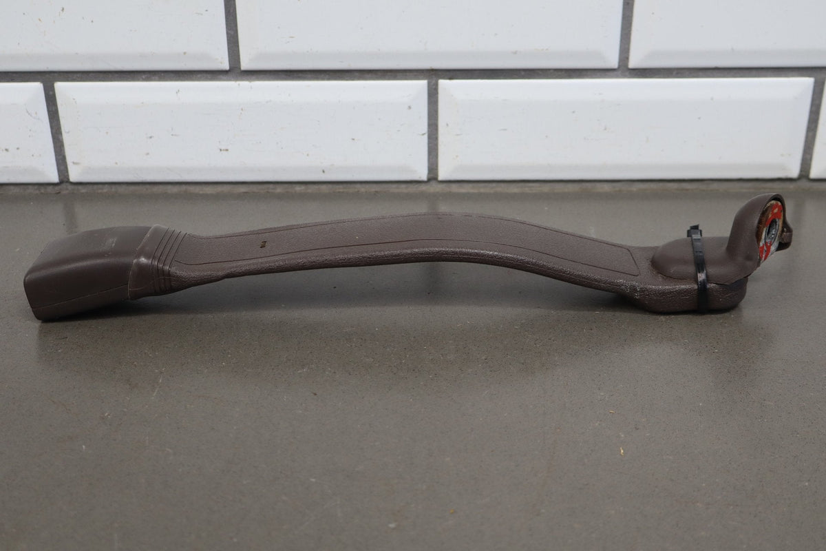 1991-1992 Toyota Land Cruiser FJ80 RH Front Seat Belt Buckle