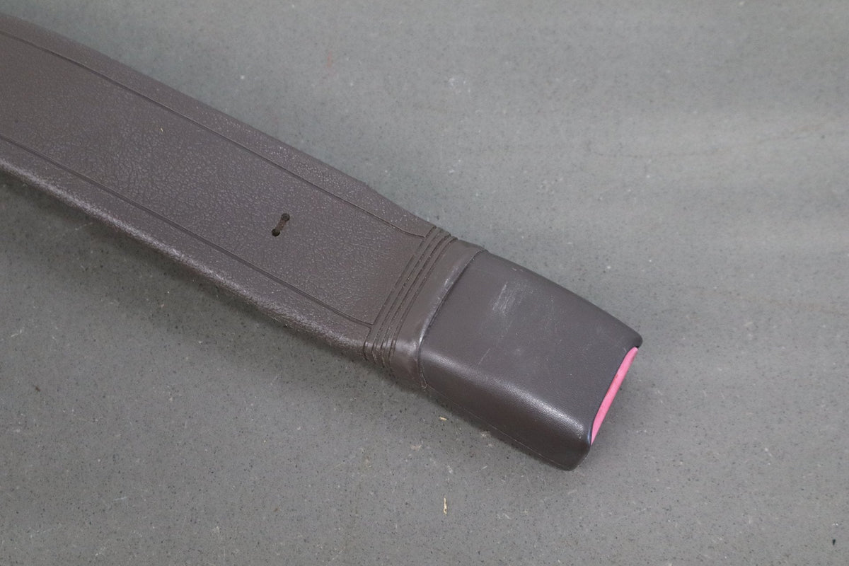 1991-1992 Toyota Land Cruiser FJ80 RH Front Seat Belt Buckle