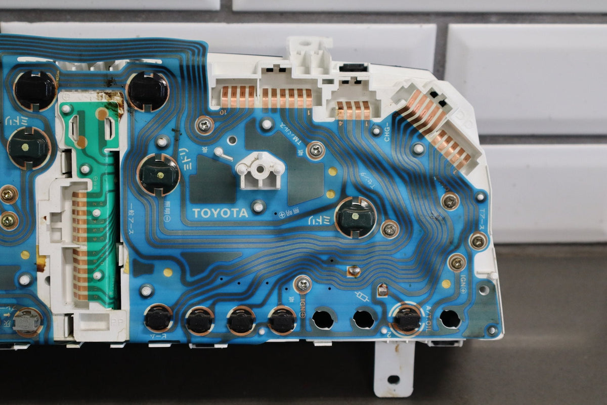 1991-1992 Toyota Land Cruiser Speedometer 8313260100 331527 Miles