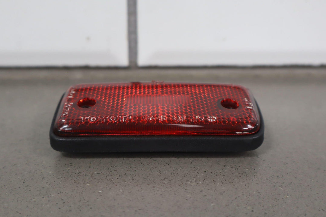 1991 - 1992 Toyota LandCruiser Left Driver Rear Marker Light