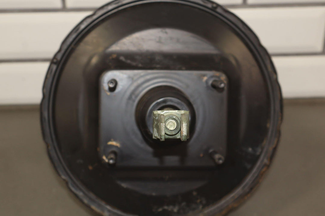 1991 - 1992 Toyota LandCruiser Power Brake Booster W/Reservoir & Lid