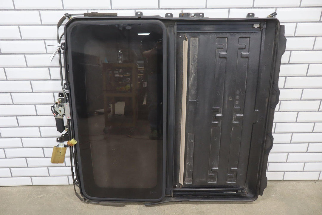 1991 - 1992 Toyota LandCruiser Sunroof Assembly *Frame - Glass - Motor - Shade - Slides*