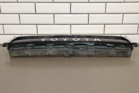 1991-1995 Toyota Land Cruiser Grille 5311160100 OEM