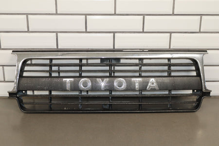 1991-1995 Toyota Land Cruiser Grille 5311160100 OEM