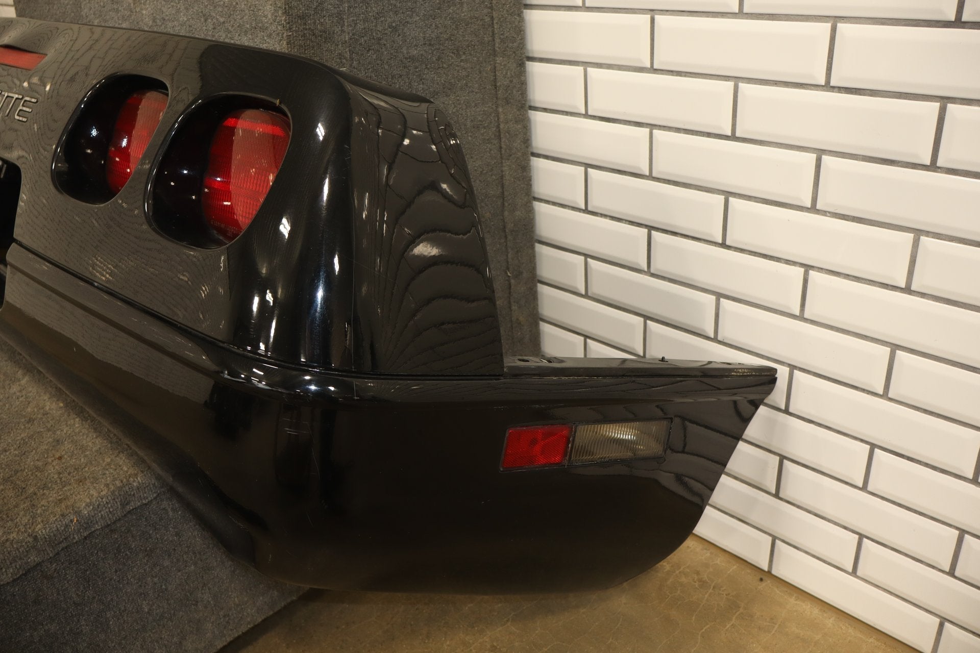 1991-1996 C4 Corvette Base Model OEM Rear Bumper W/Lights Finish Panel
