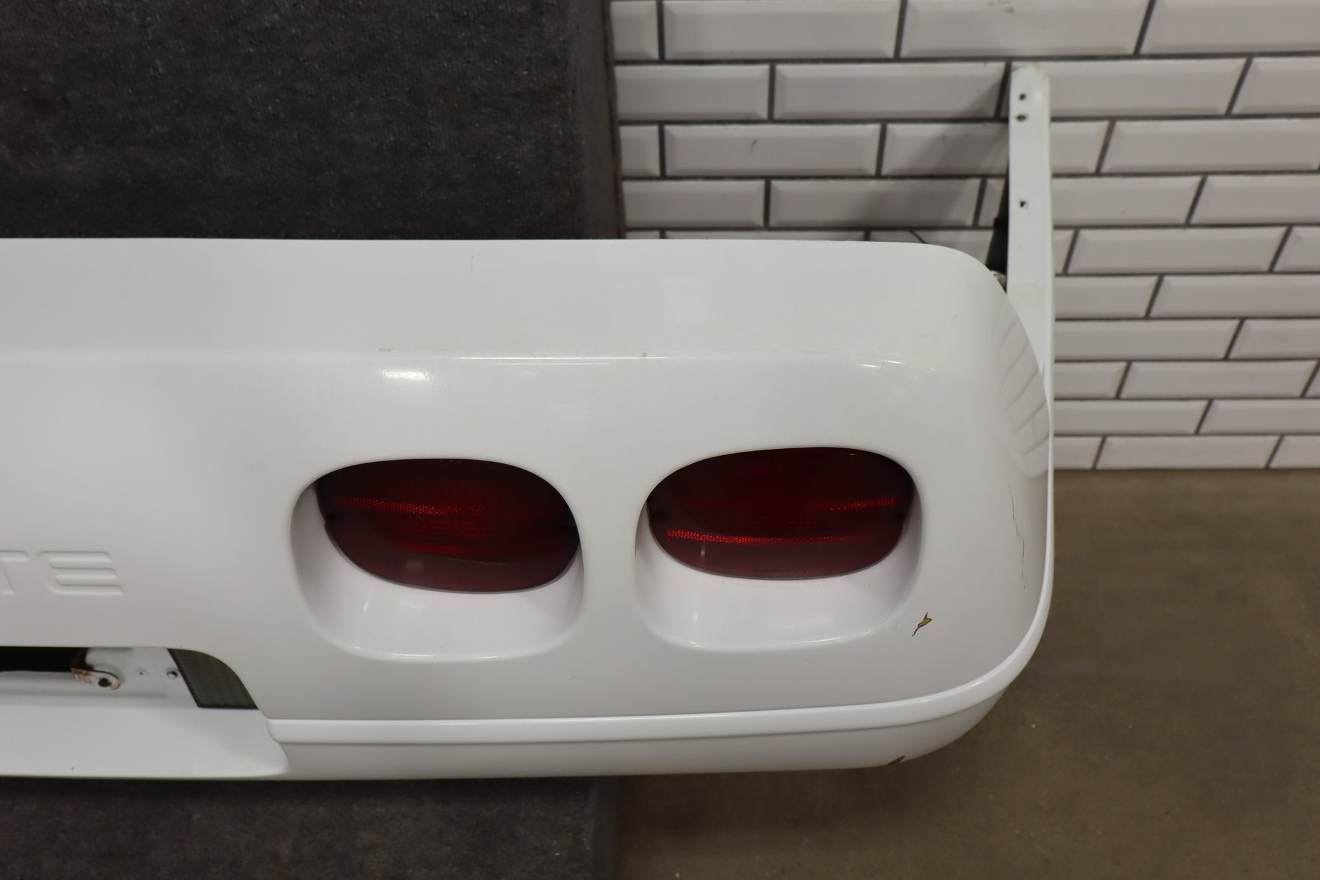 1991-1996 C4 Corvette Base Model OEM Rear Bumper W/Lights Finish Panel Artic White