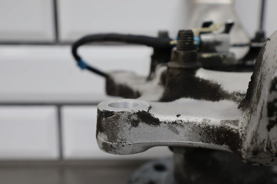 1991 - 1996 C4 Corvette Left Driver Front Spindle & Hub