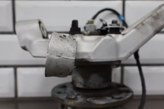 1991 - 1996 C4 Corvette Left Driver Front Spindle & Hub