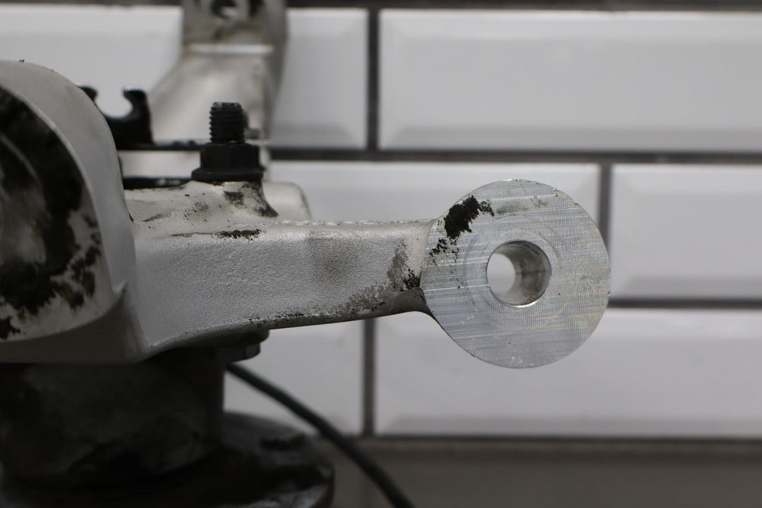 1991 - 1996 C4 Corvette Left Driver Front Spindle & Hub