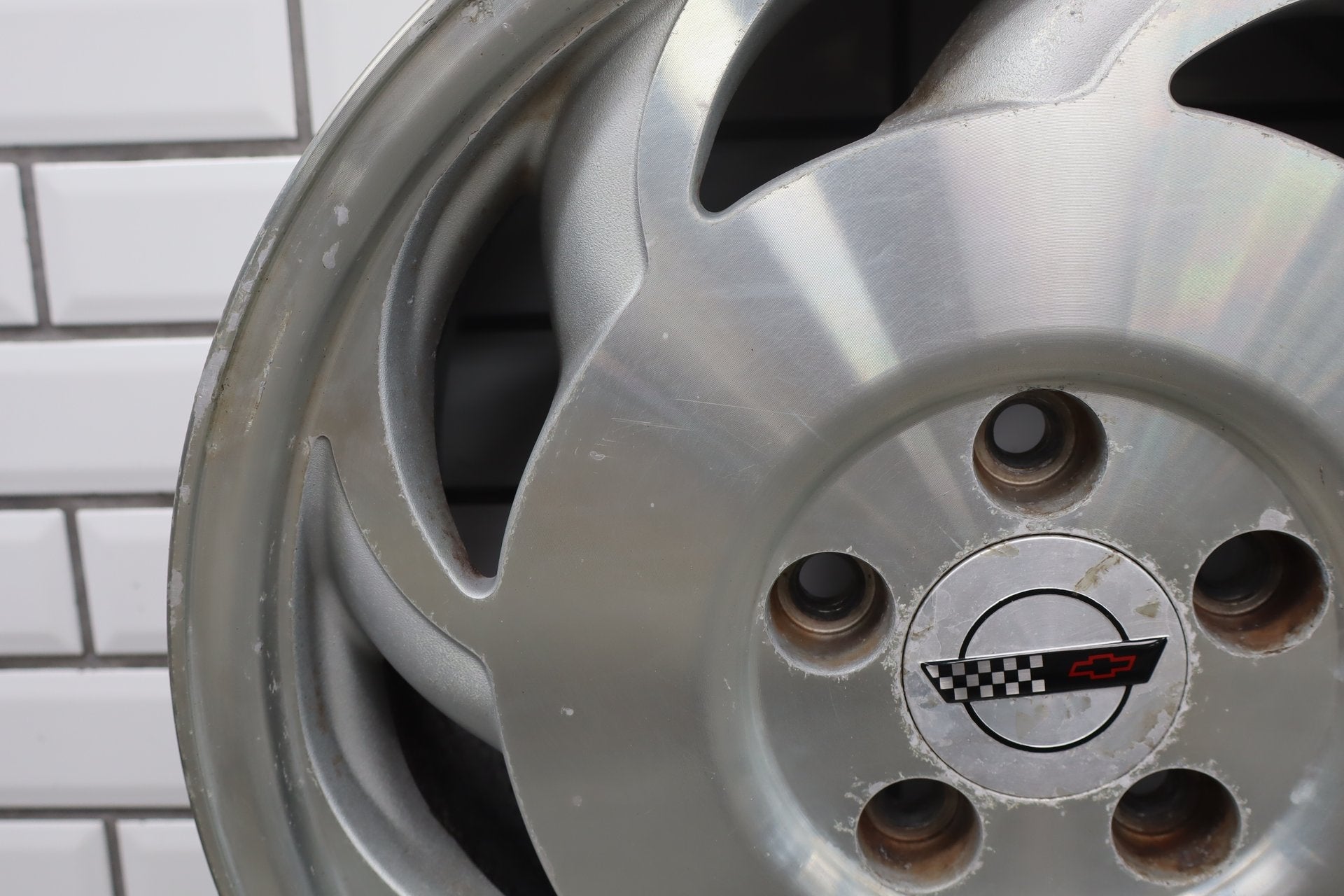 1991-1996 C4 Corvette Single (1) Left Front 17x8.5 Directional Blade Wheel