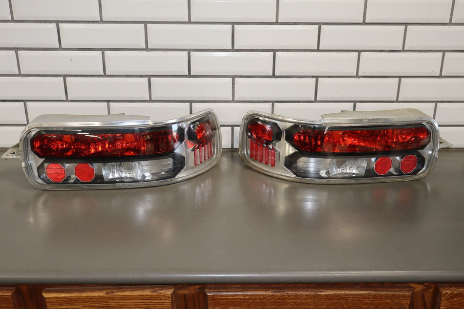 1991-1996 Chevrolet Caprice Impala SS IPCW Crystal Clear Taillight Set