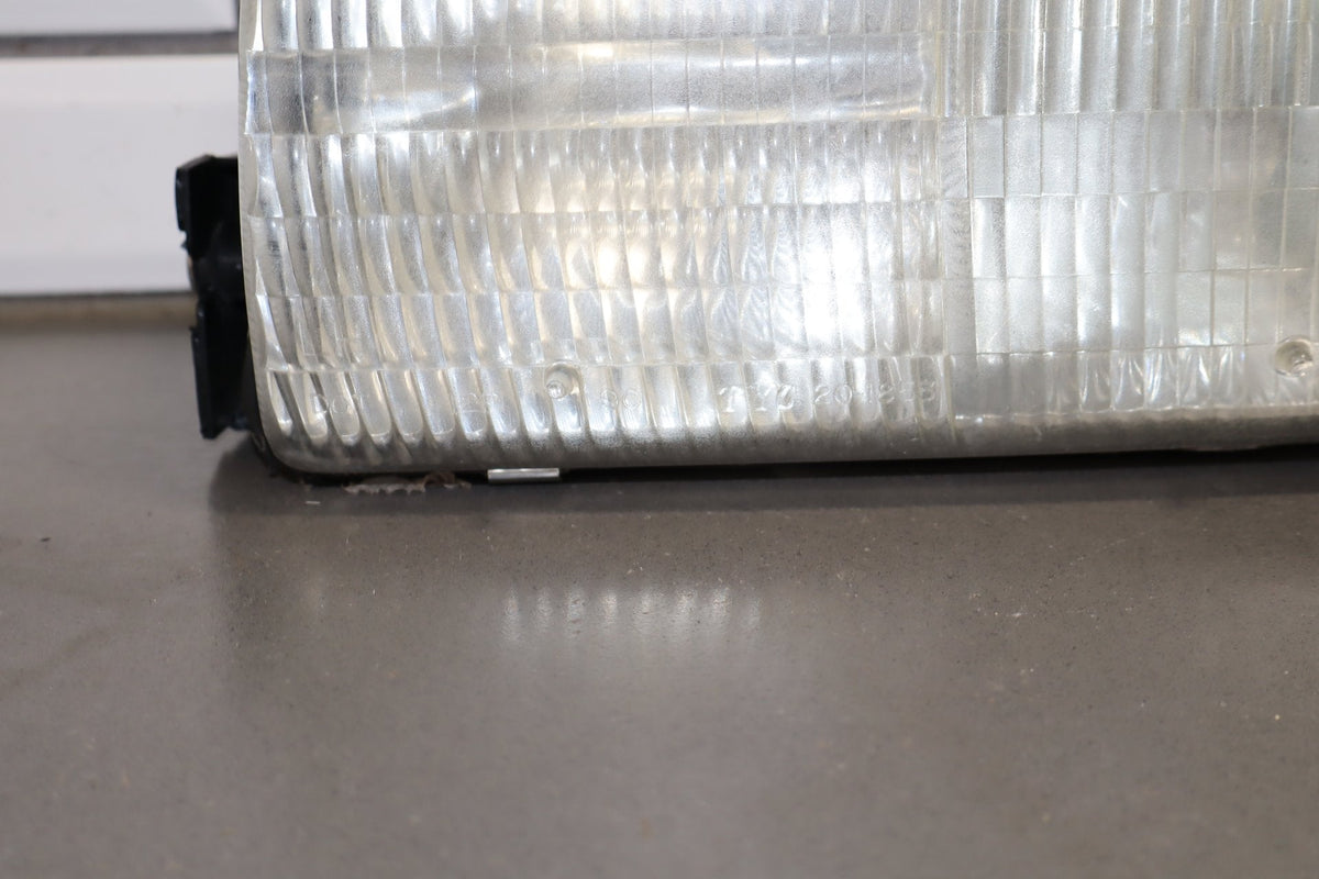 1991-1996 Chevrolet Caprice Impala SS Left Headlamp W/ Turn Signal Lamp