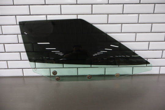 1991 - 1996 Chevrolet Corvette Base Right Front Door Window 10267190