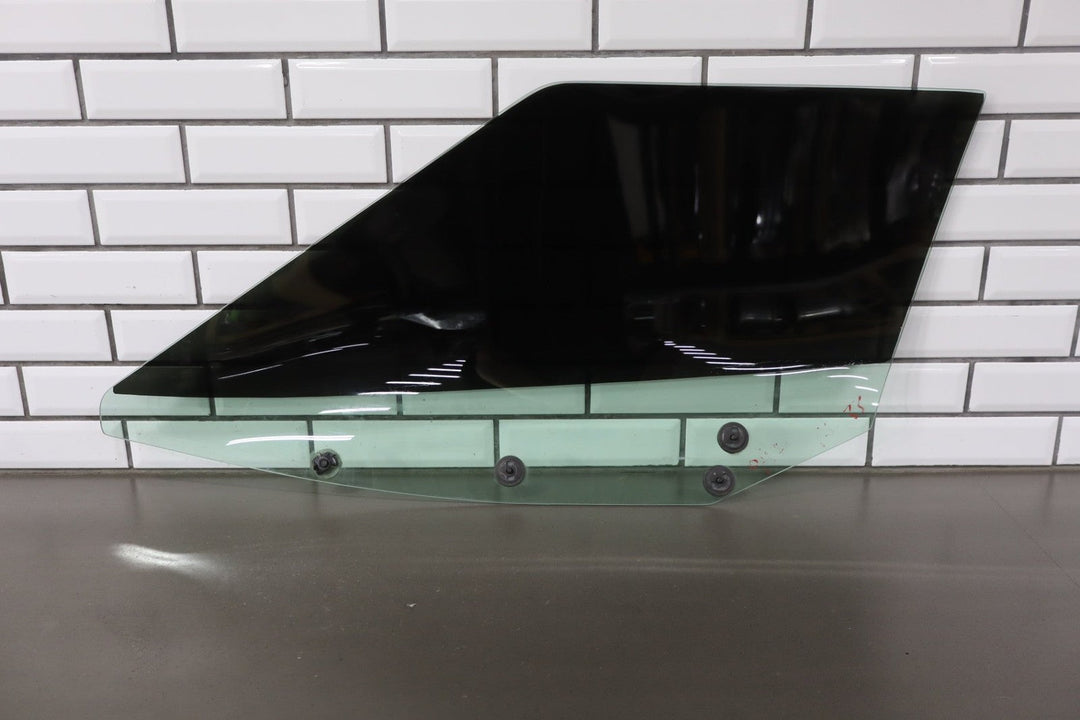 1991 - 1996 Chevrolet Corvette Base Right Front Door Window 10267190