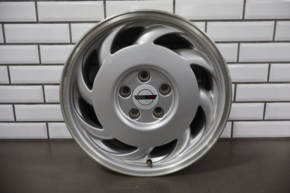1991-1996 Chevrolet Corvette C4 17x9.5 Left Directional Wheel Sawblade