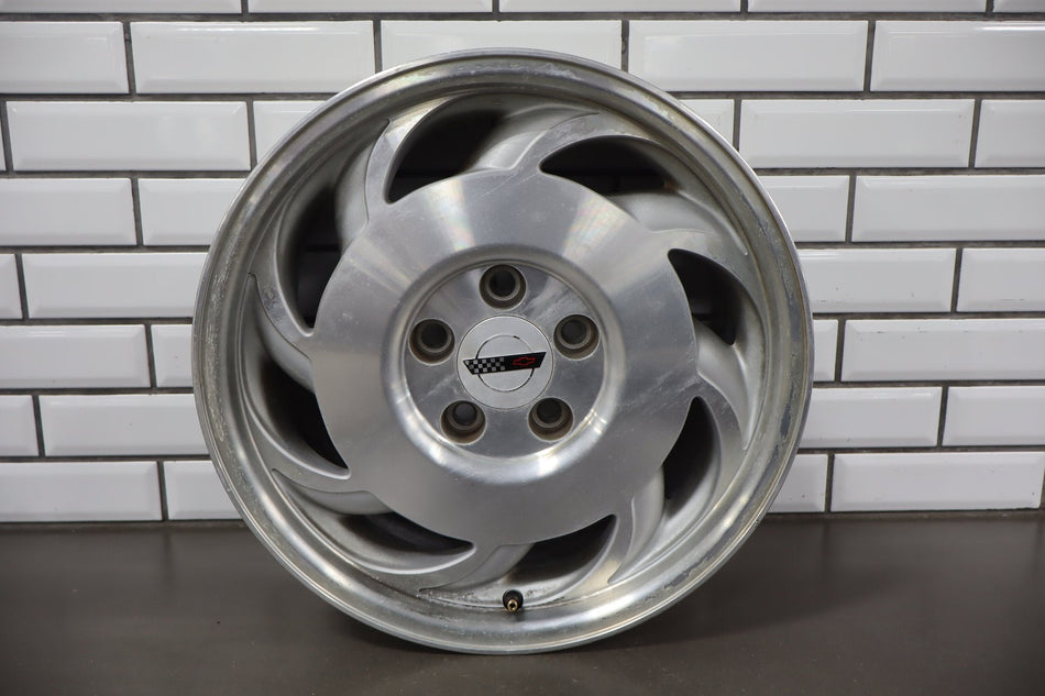 1991-1996 Chevrolet Corvette C4 17x9.5 Left Directional Wheel Sawblade