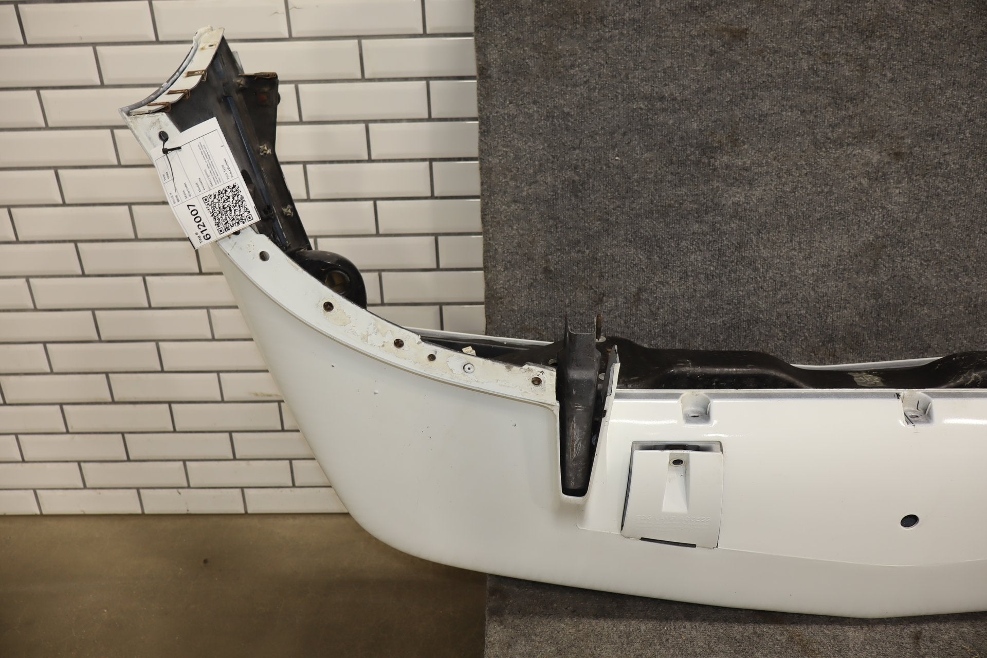 1991-1996 Chevrolet Corvette C4- Front Bumper W/ Lamps Artic White 10
