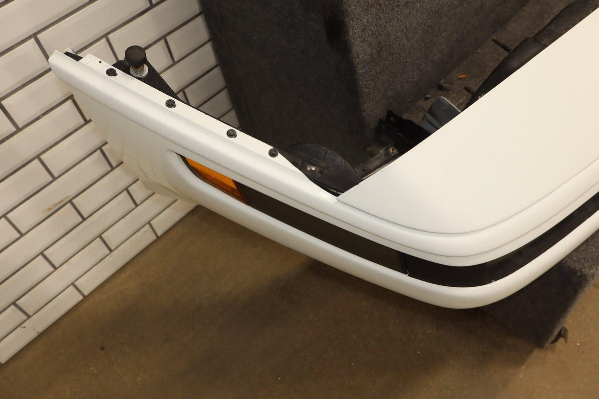 1991-1996 Chevrolet Corvette C4- Front Bumper W/ Lamps Artic White 10
