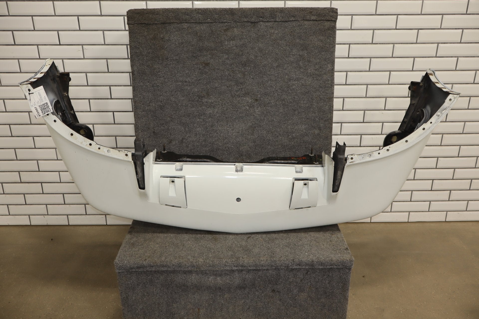 1991-1996 Chevrolet Corvette C4- Front Bumper W/ Lamps Artic White 10
