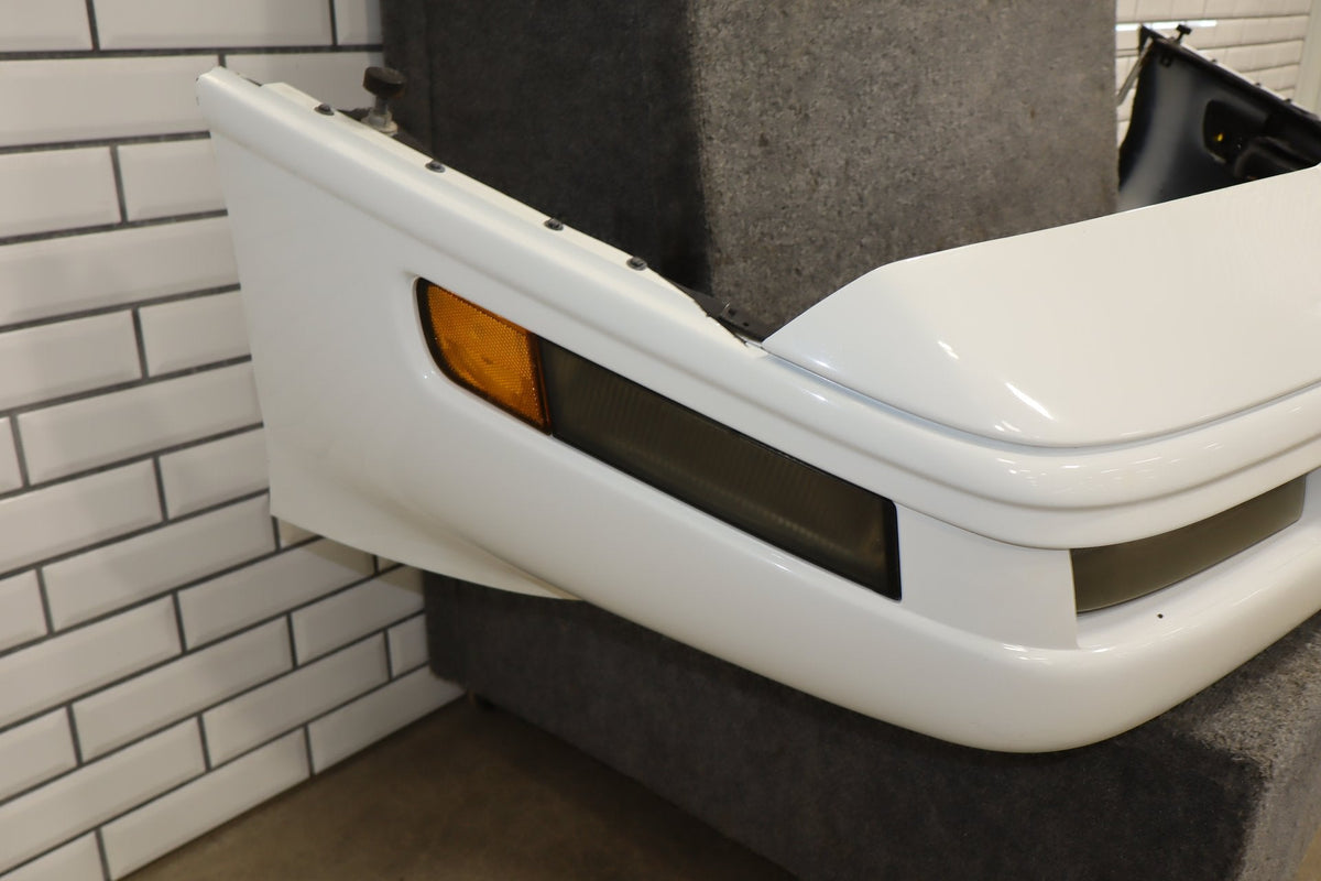 1991-1996 Chevrolet Corvette C4 - Front Bumper W/ Lamps Artic White 10