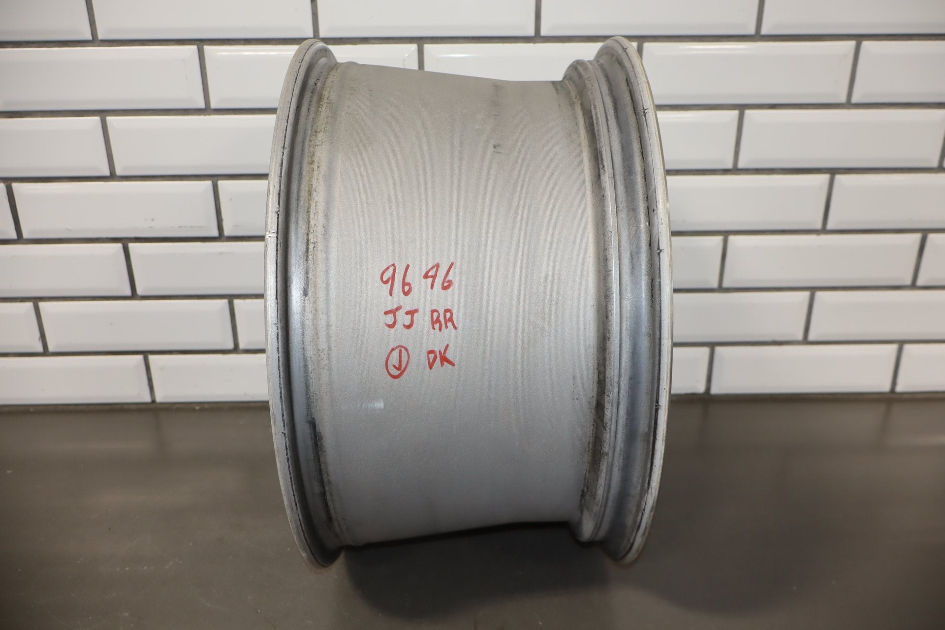 1991-1996 Chevrolet Corvette C4 Right 17x9.5" Directional Sawblade Wheel