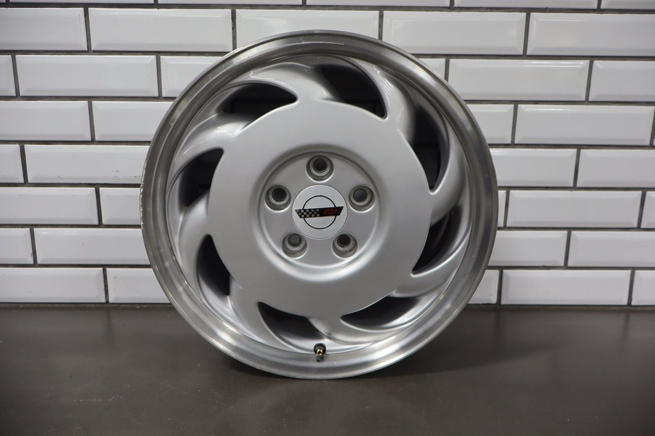 1991-1996 Chevrolet Corvette C4 Right 17x9.5" Directional Sawblade Wheel