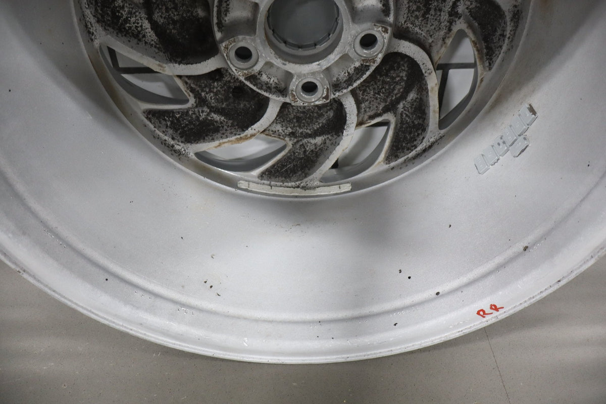 1991-1996 Chevrolet Corvette C4 Right 17x9.5" Directional Sawblade Wheel
