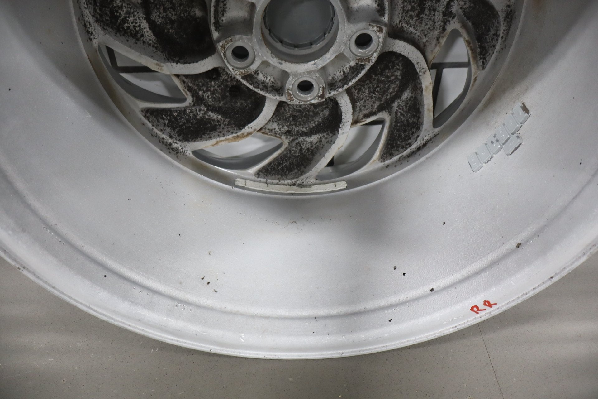 1991-1996 Chevrolet Corvette C4 Right 17x9.5" Directional Sawblade Wheel