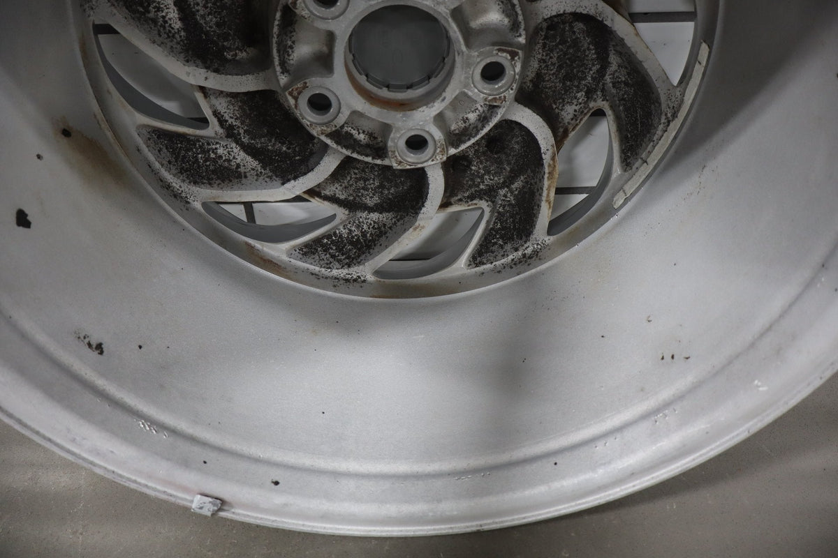 1991-1996 Chevrolet Corvette C4 Right 17x9.5" Directional Sawblade Wheel