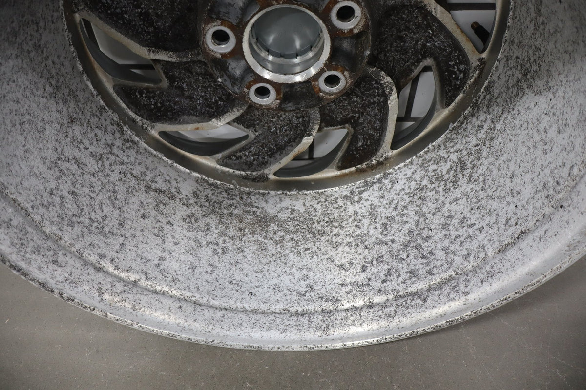 1991-1996 Chevrolet Corvette C4 Right Rear 17x9.5" Directional Sawblade Wheel