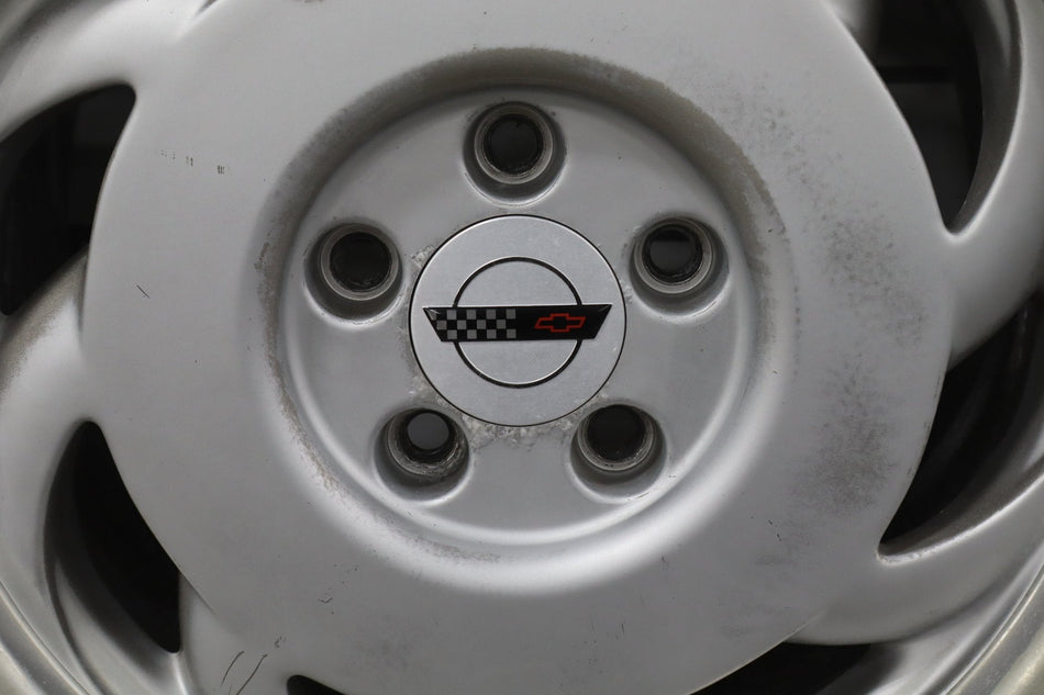 1991-1996 Chevrolet Corvette C4 Right Rear 17x9.5" Directional Sawblade Wheel